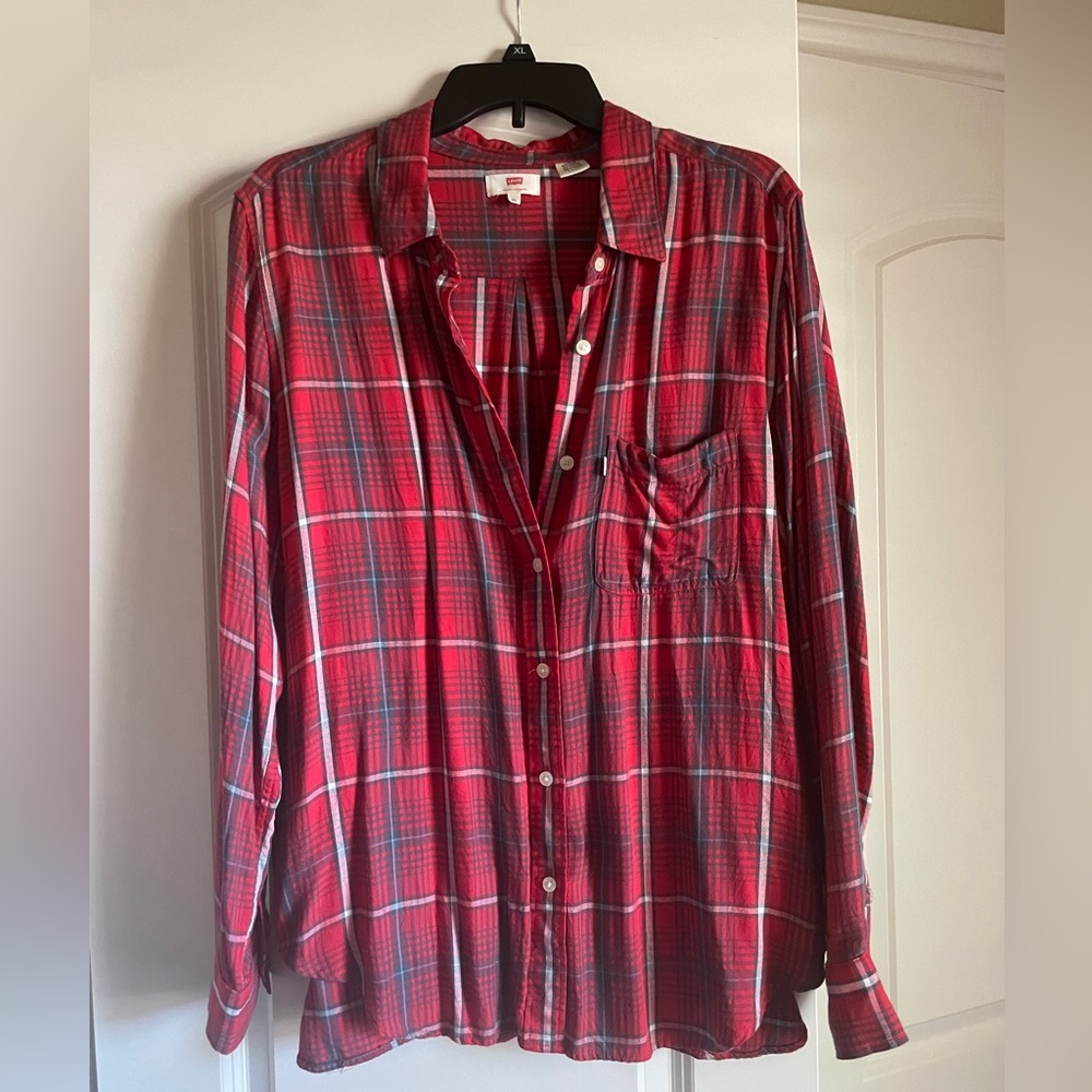 Levi's Women's Flannel size XL